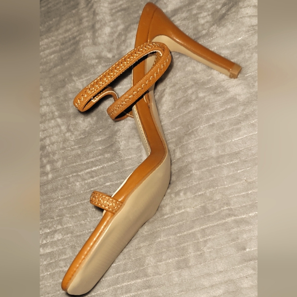 Stilleto sandals